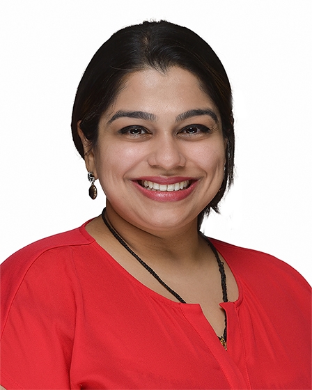 Julie Singh, MD Headshot